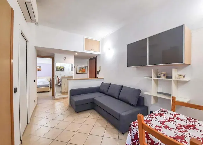 Cipro Nuovissimo Posizione Strategica Appartement